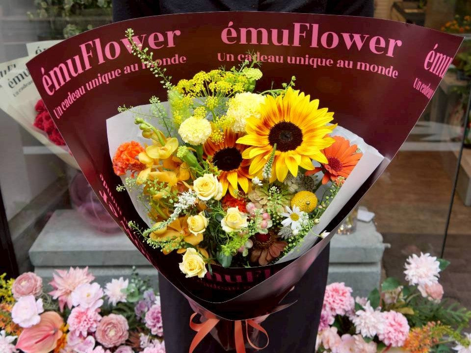見るだけで心が晴れる、ヒマワリの花束の魅力