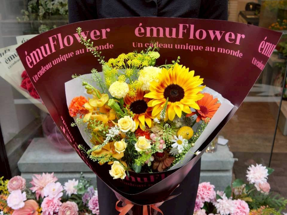 彼女に花を贈る男性が増えている理由