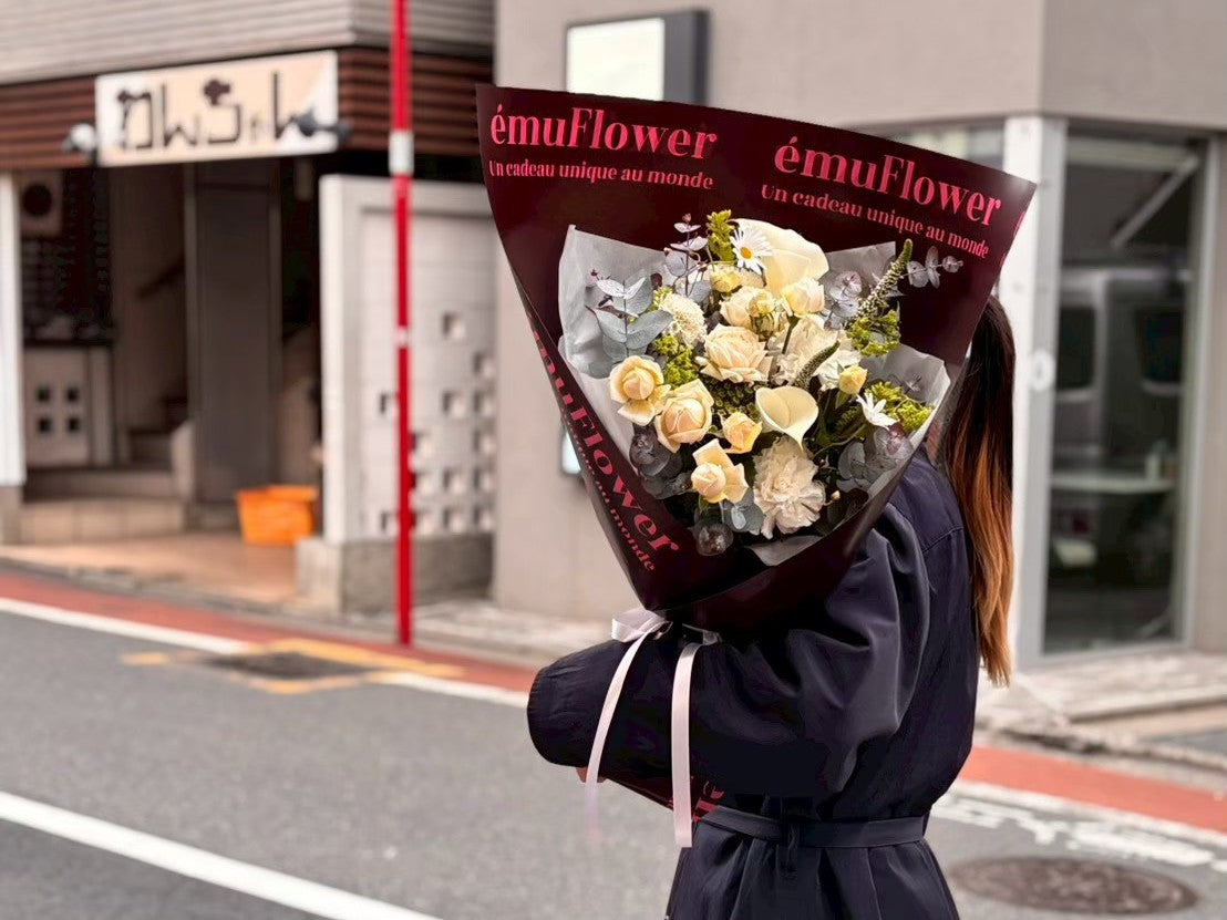 二人の大切な一日に、お花を添えて。