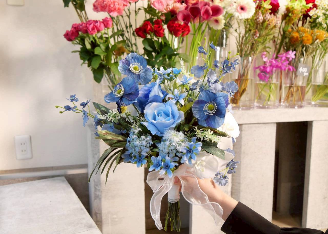 永遠を誓う日に、ブルーの余韻を