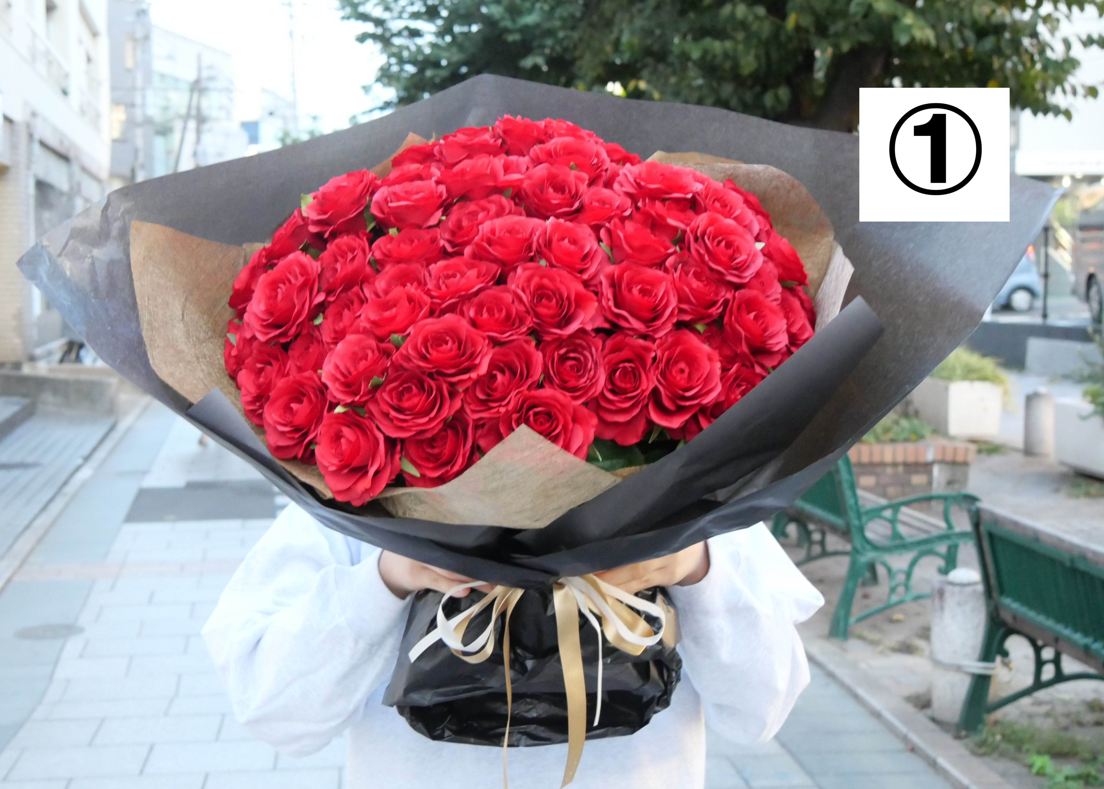 【高級バラ108本】黒・ネイビー・ピンクゴールドからお選びいただけるラッピング【北海道と沖縄は配送対象外】