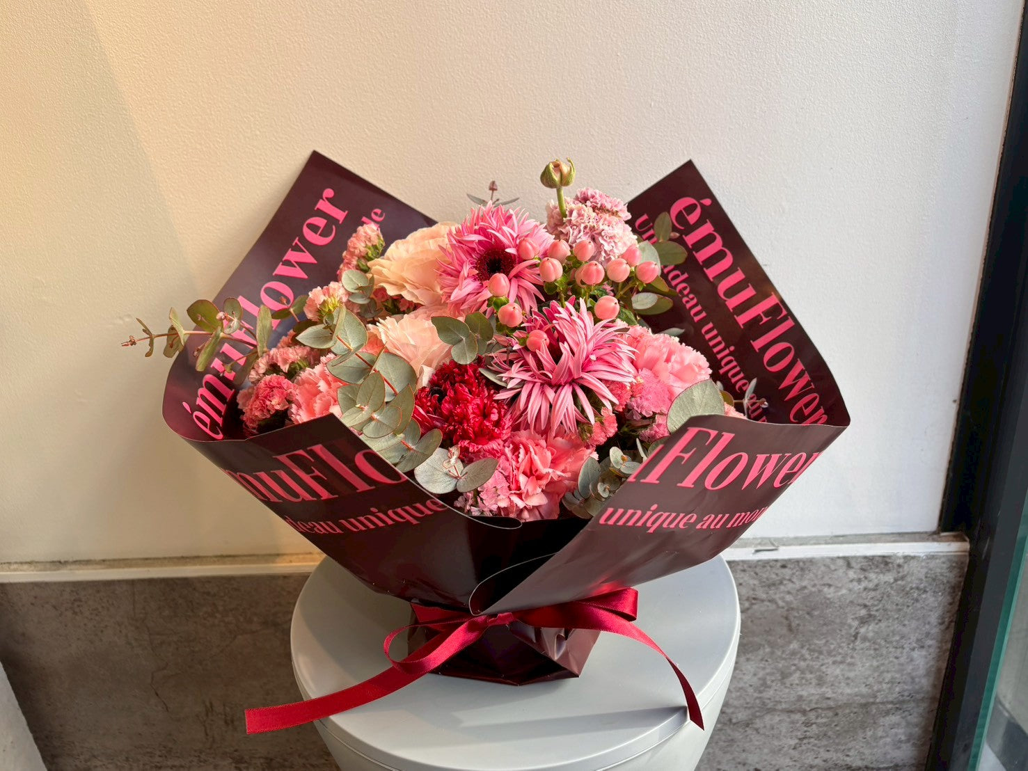 ワインレッドアレンジメント【各サイズＭ・Ｌ】