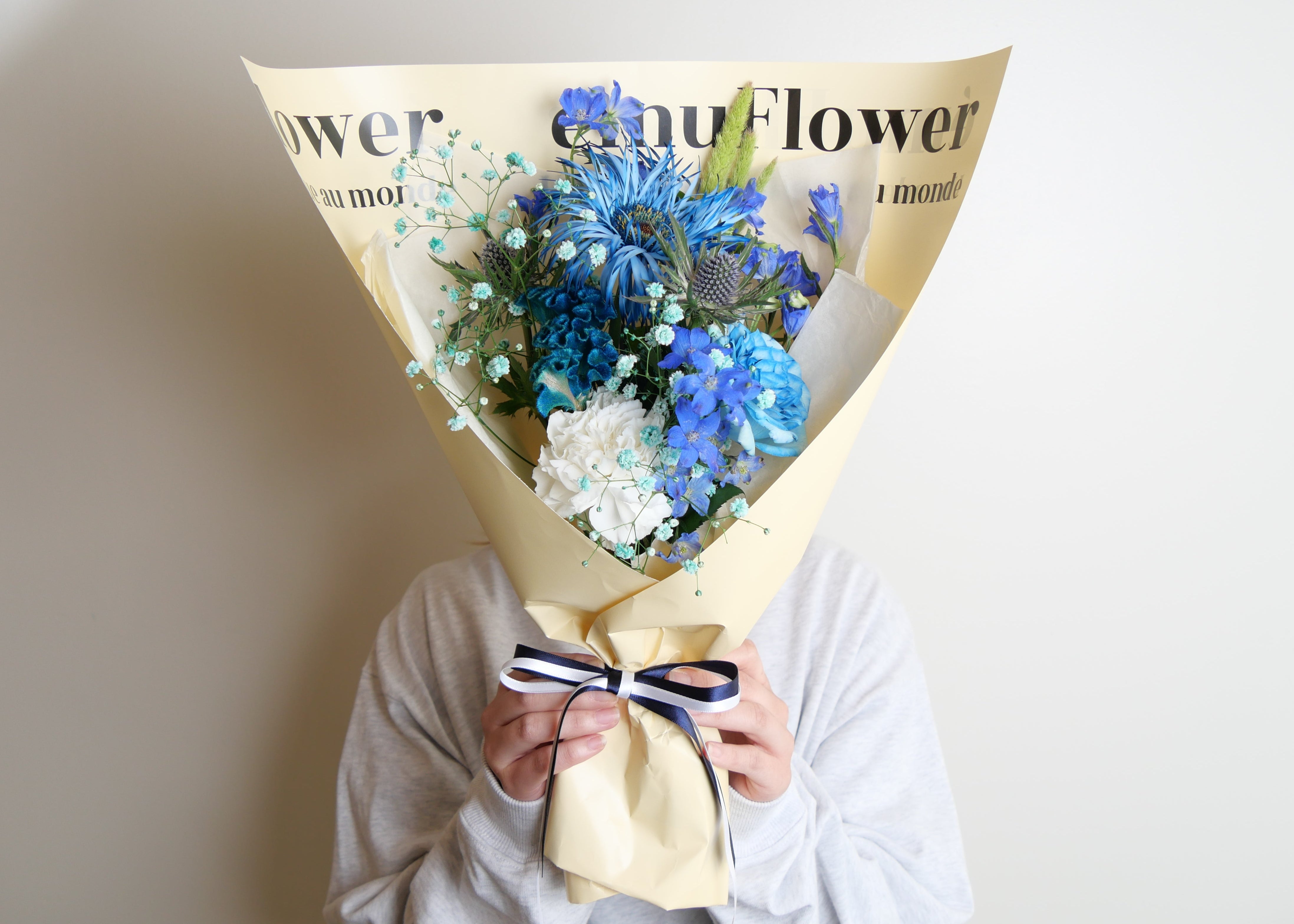 ブルーブーケ Mサイズ【花束】 | ému Flower (エミュフラワー)