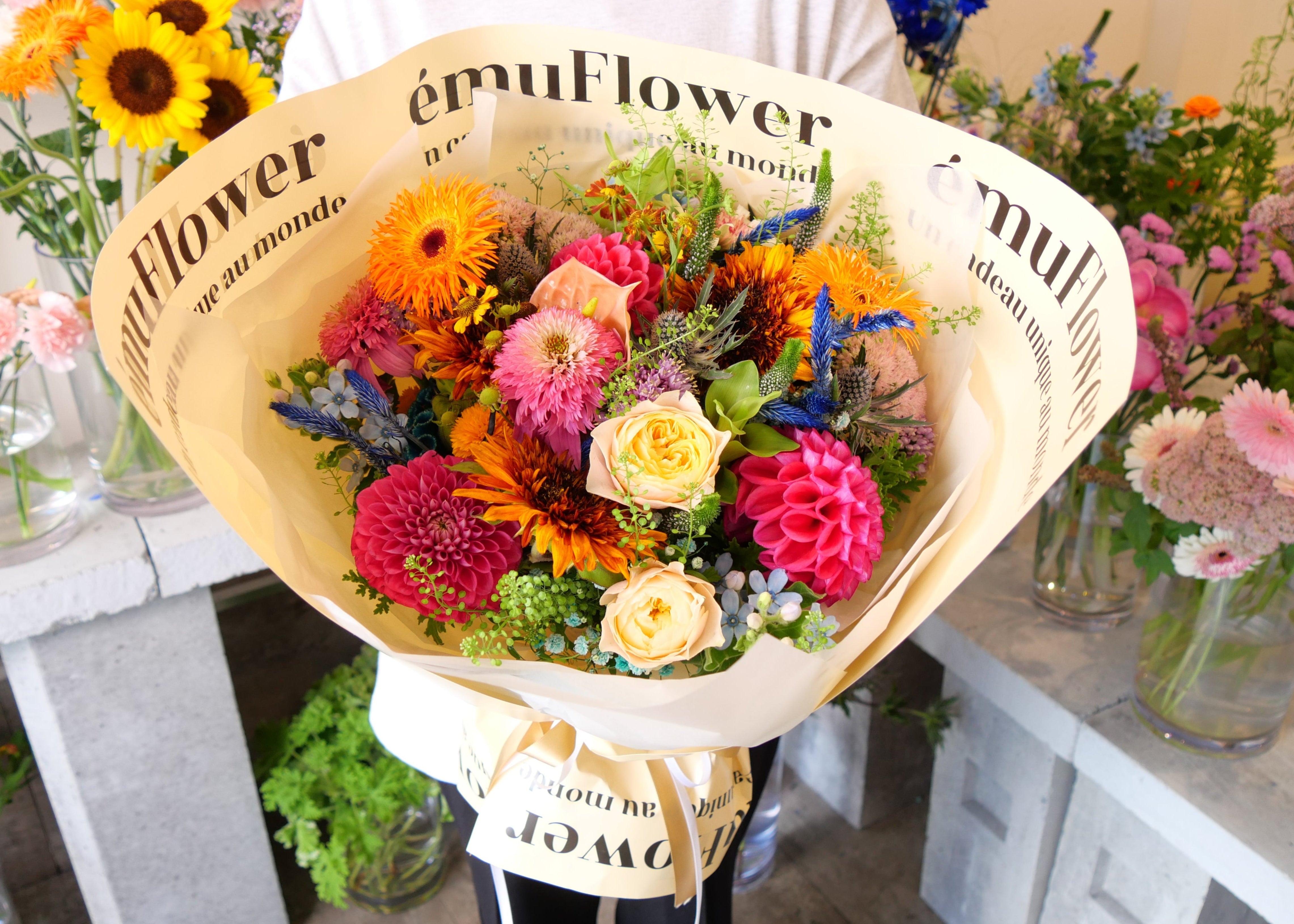 Happy Flower☆彡 カラフルブーケ XLサイズ【花束】 | ému Flower (エミュフラワー)