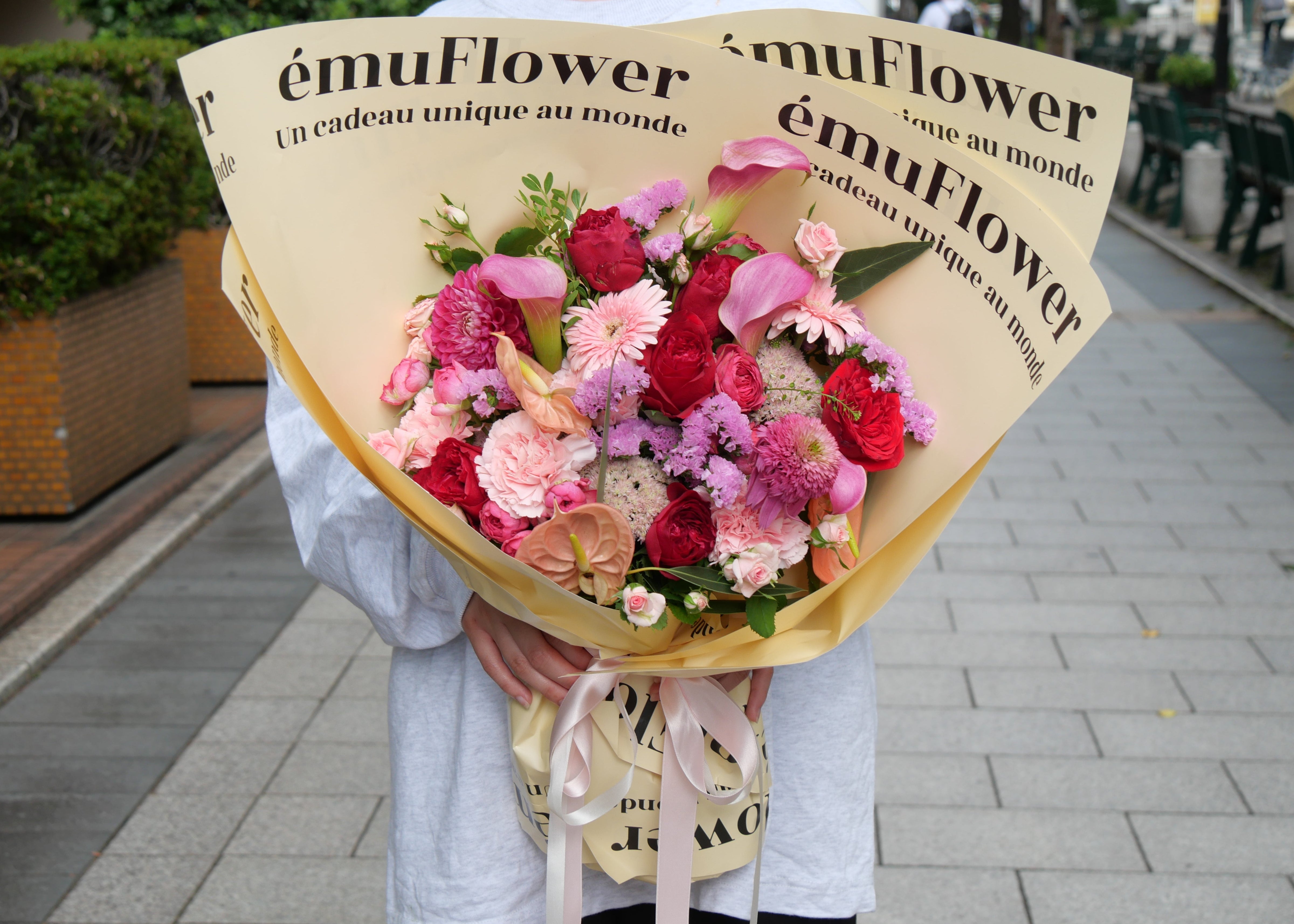 ピンクブーケ ZLサイズ 【花束】 | ému Flower (エミュフラワー)