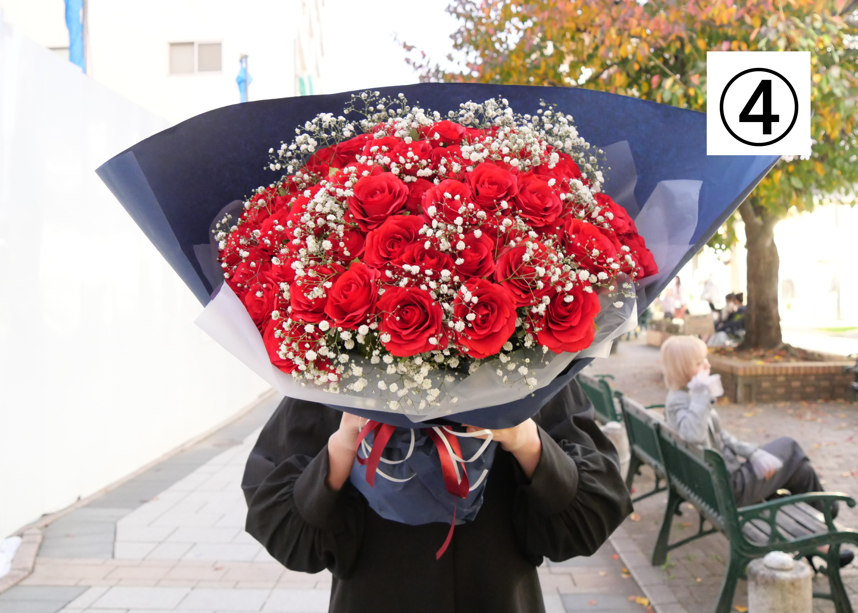 【高級バラ108本＆カスミ草】選べるラッピング　バラ花束 記念日に　